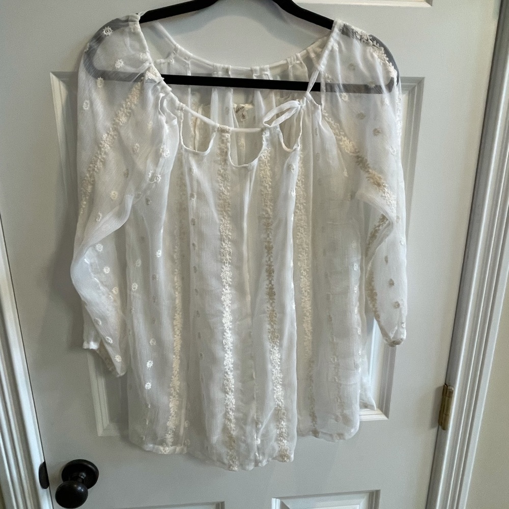 Mystree Flowy White Blouse Top